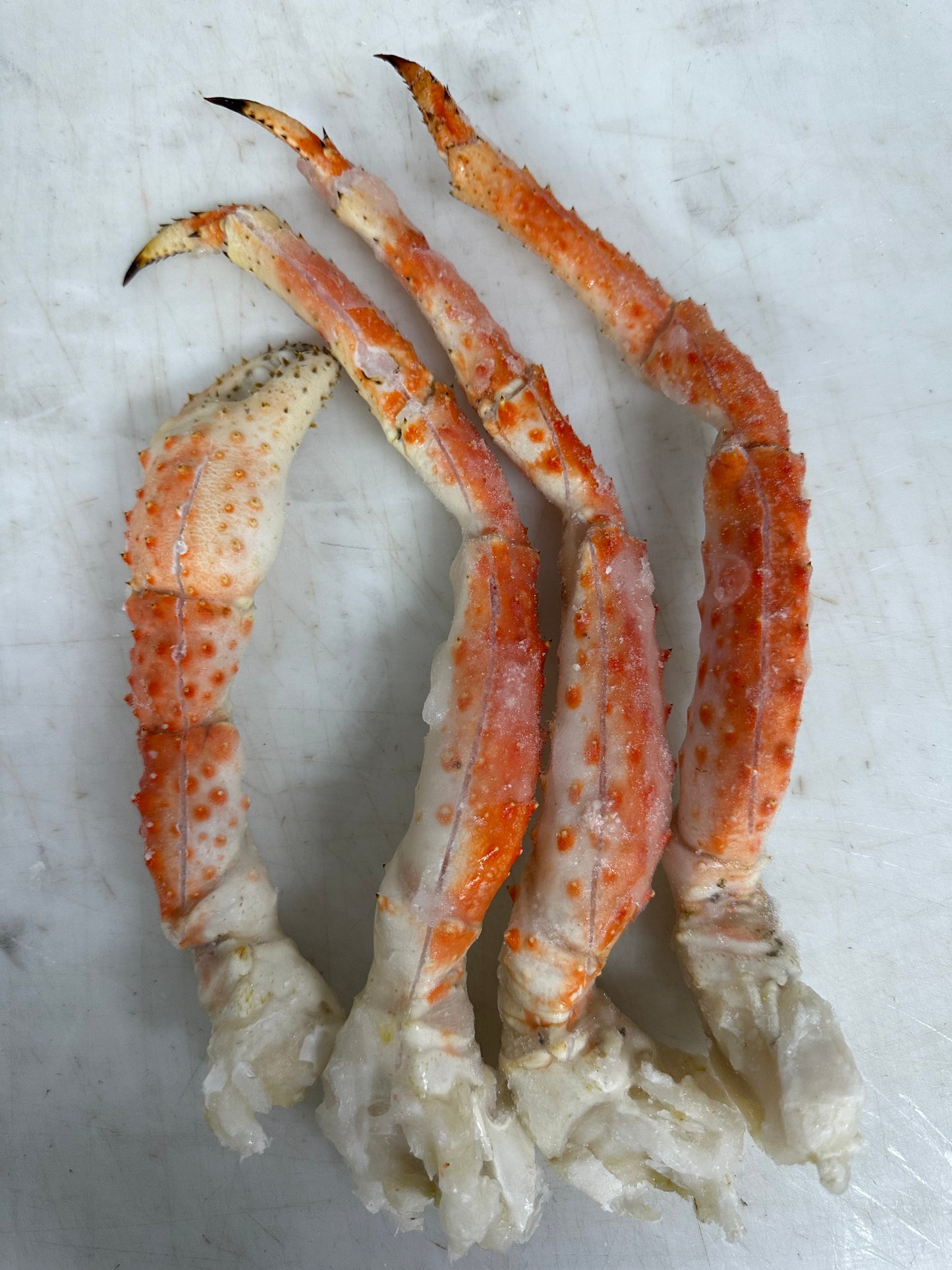 Southern King Crab 20-24 Star cut - 1 LB (approx. 4-5 legs)❄️